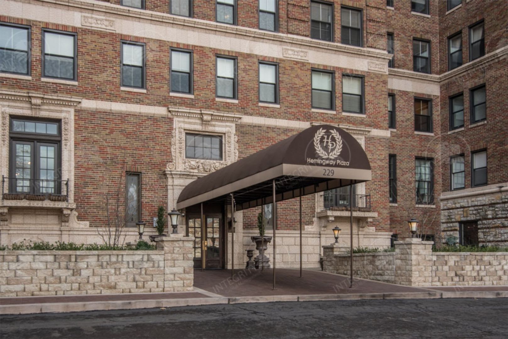 229 Ward Parkway – photo 2