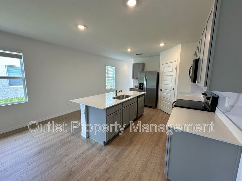 8560 Madrid Street – photo 3