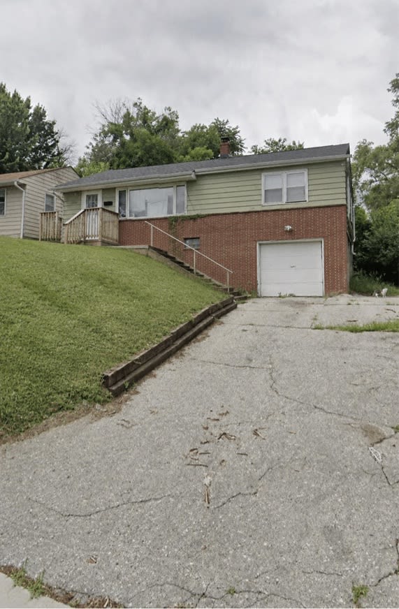 5350 North 44th Avenue – photo 1