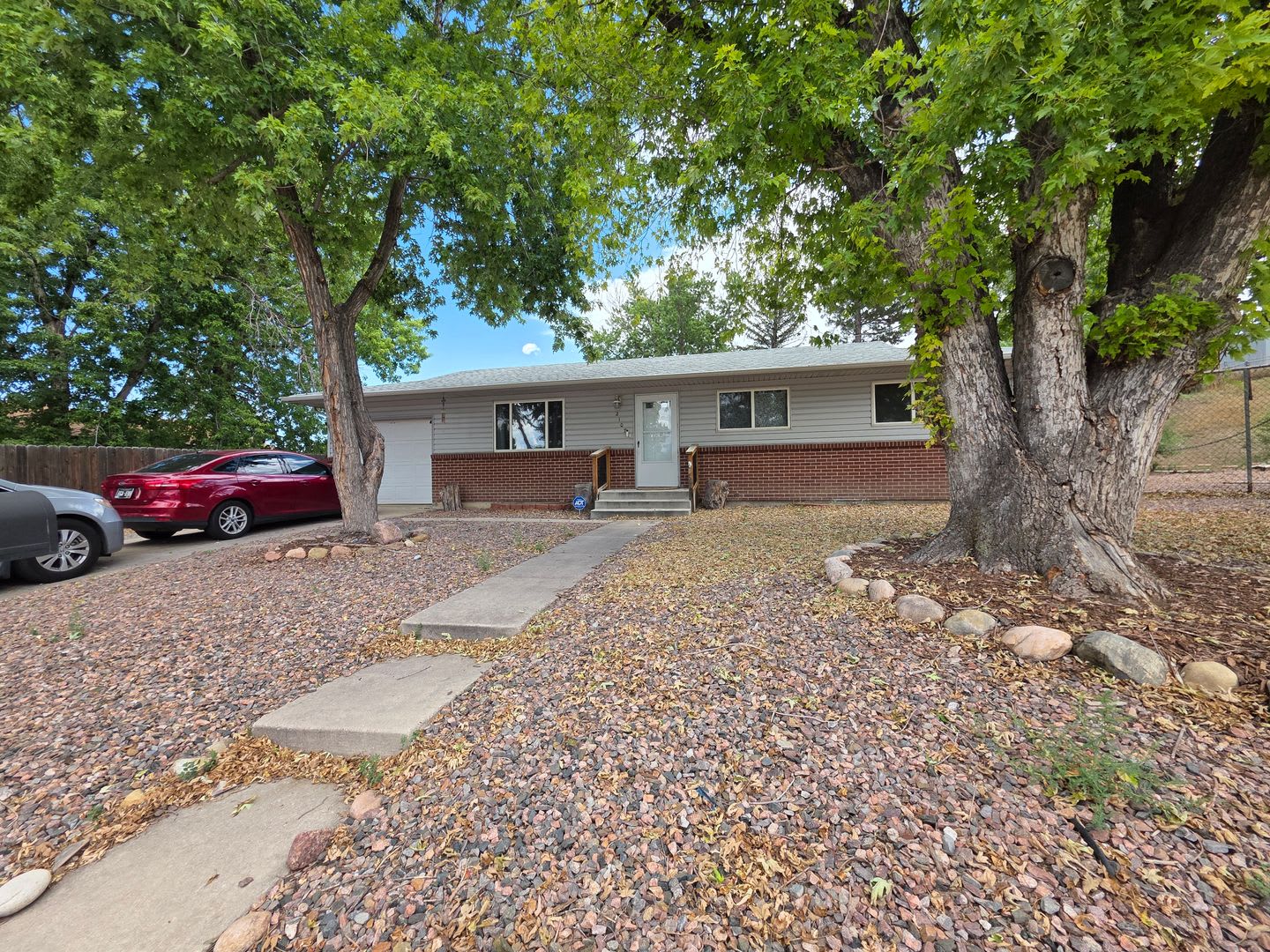 5 Bed 2 bath Home near Fort Carson – photo 3