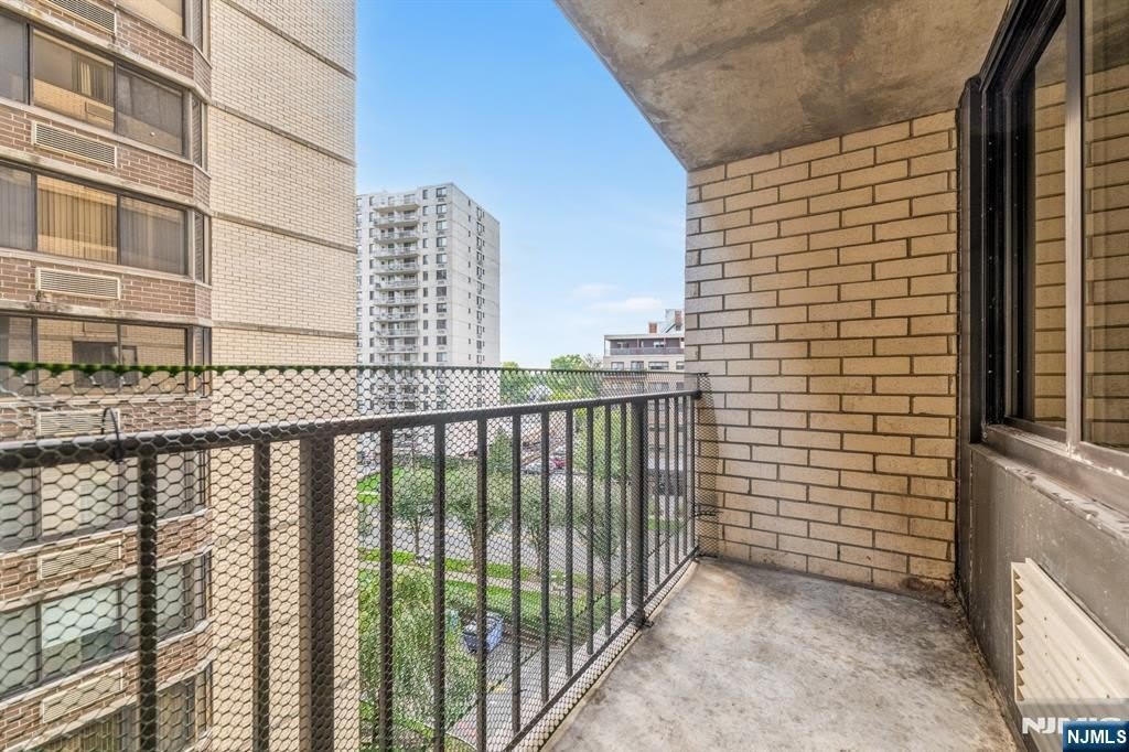 326 Prospect Avenue – photo 5