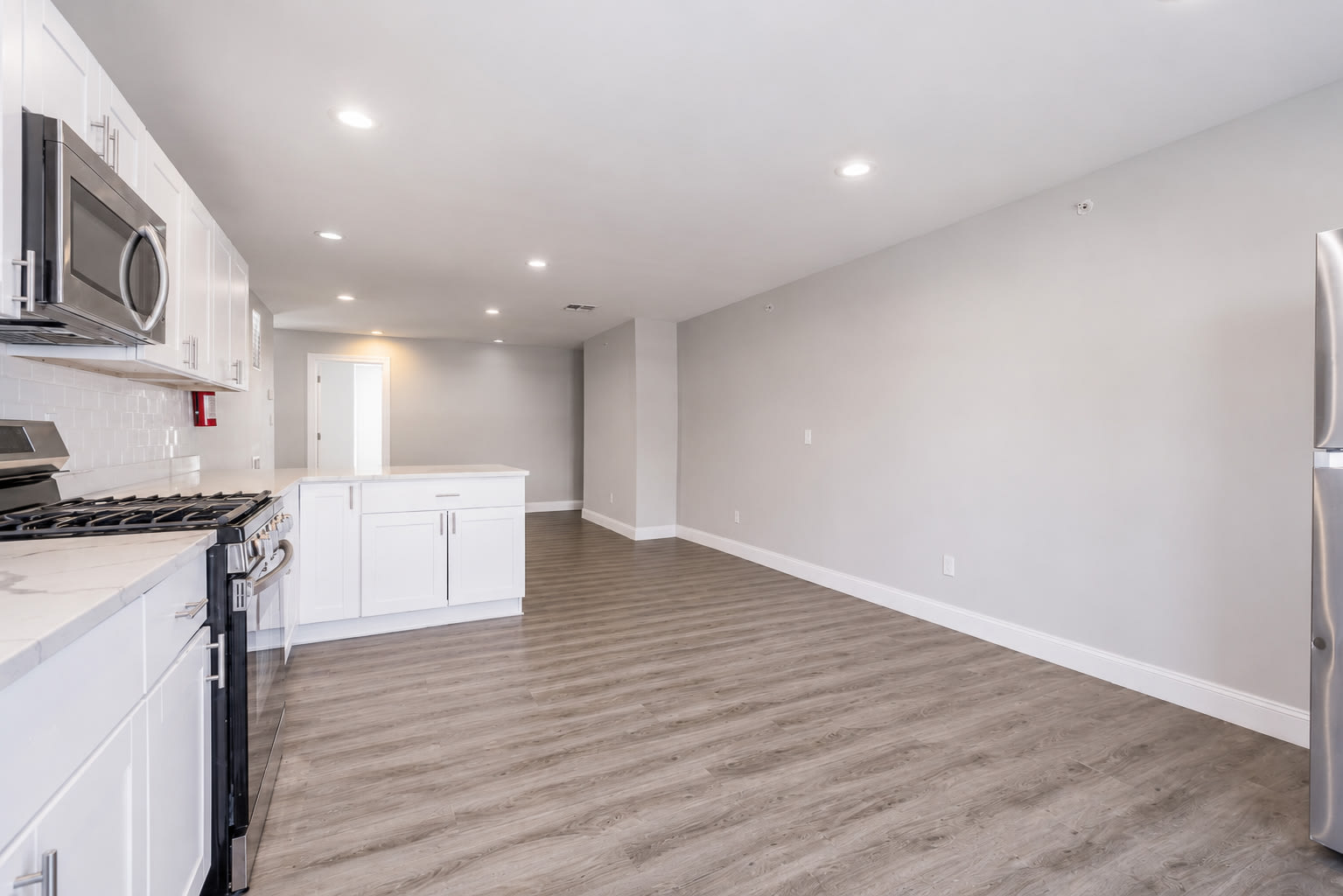 35 2nd Street – photo 4