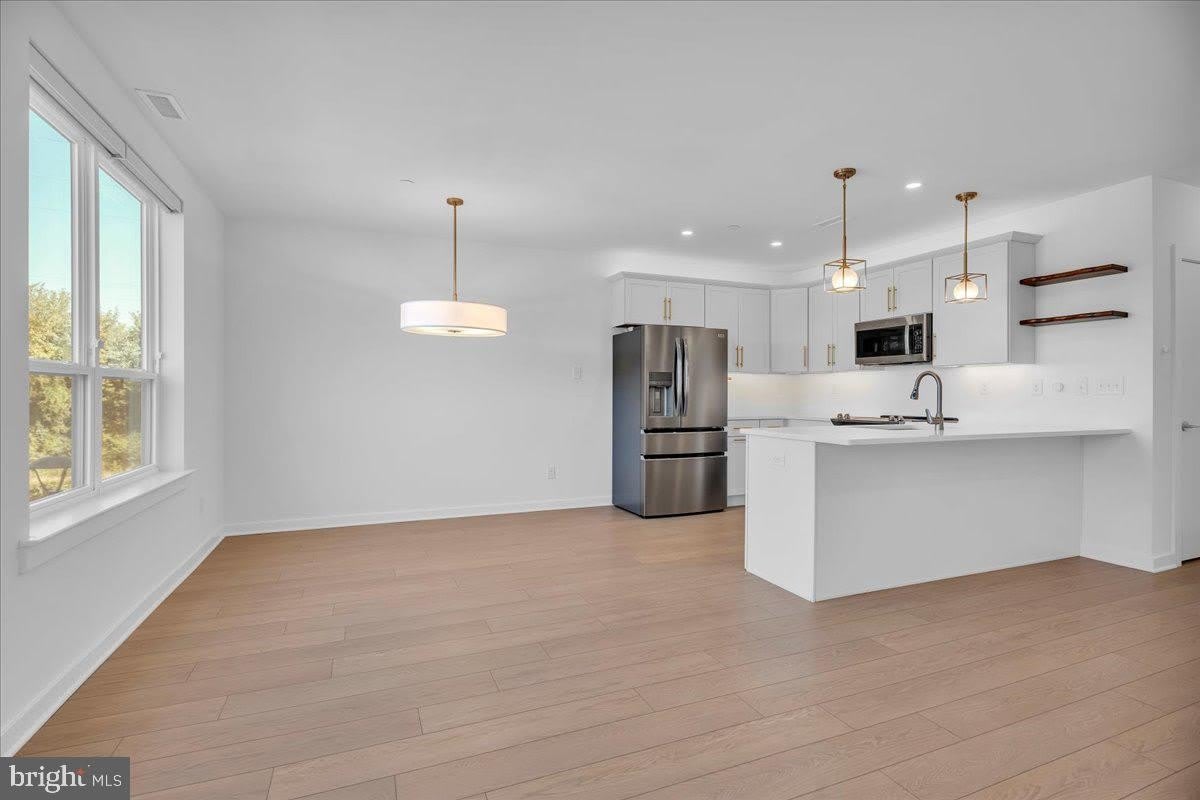 904 RIVERPLACE Drive – photo 5