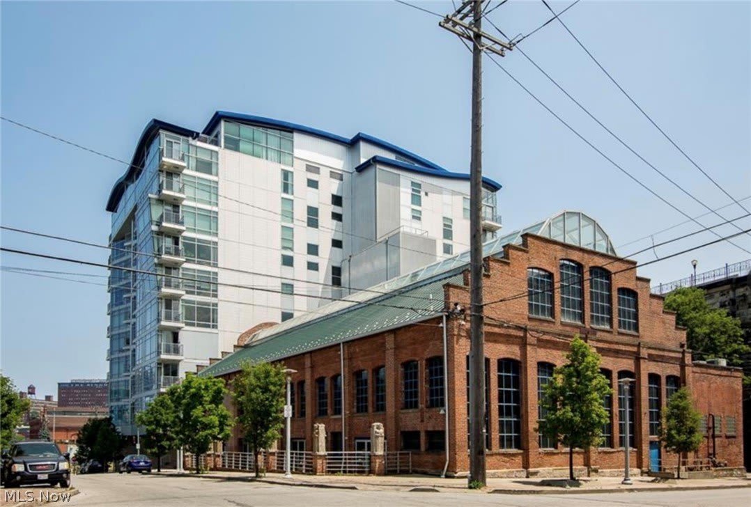 1237 Washington Avenue – photo 1