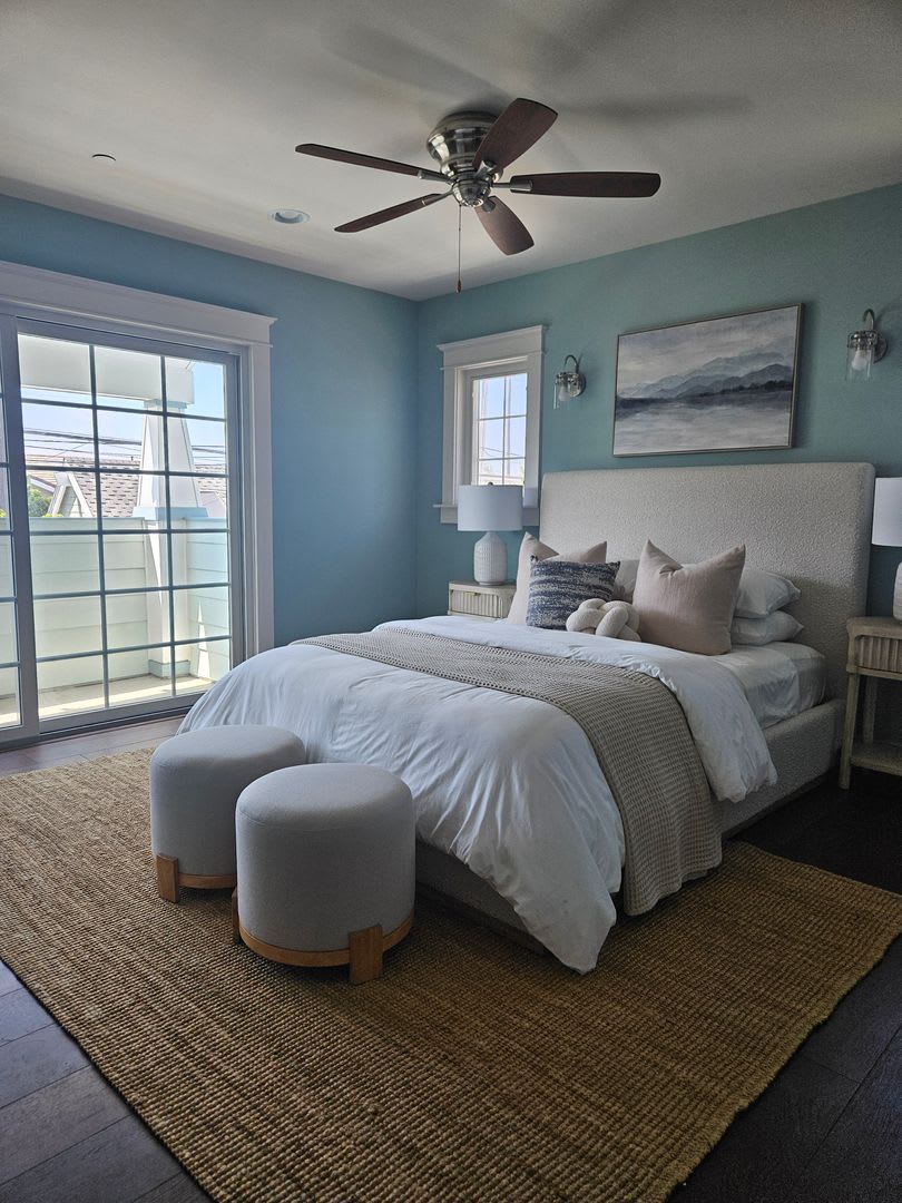 3 Bedroom Plus Home with Roof Top Deck – photo 2