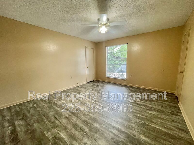 10952 Cherry Hill Ave. – photo 3