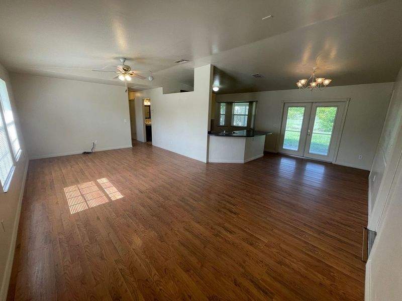 445 Candlewick Cir W – photo 2