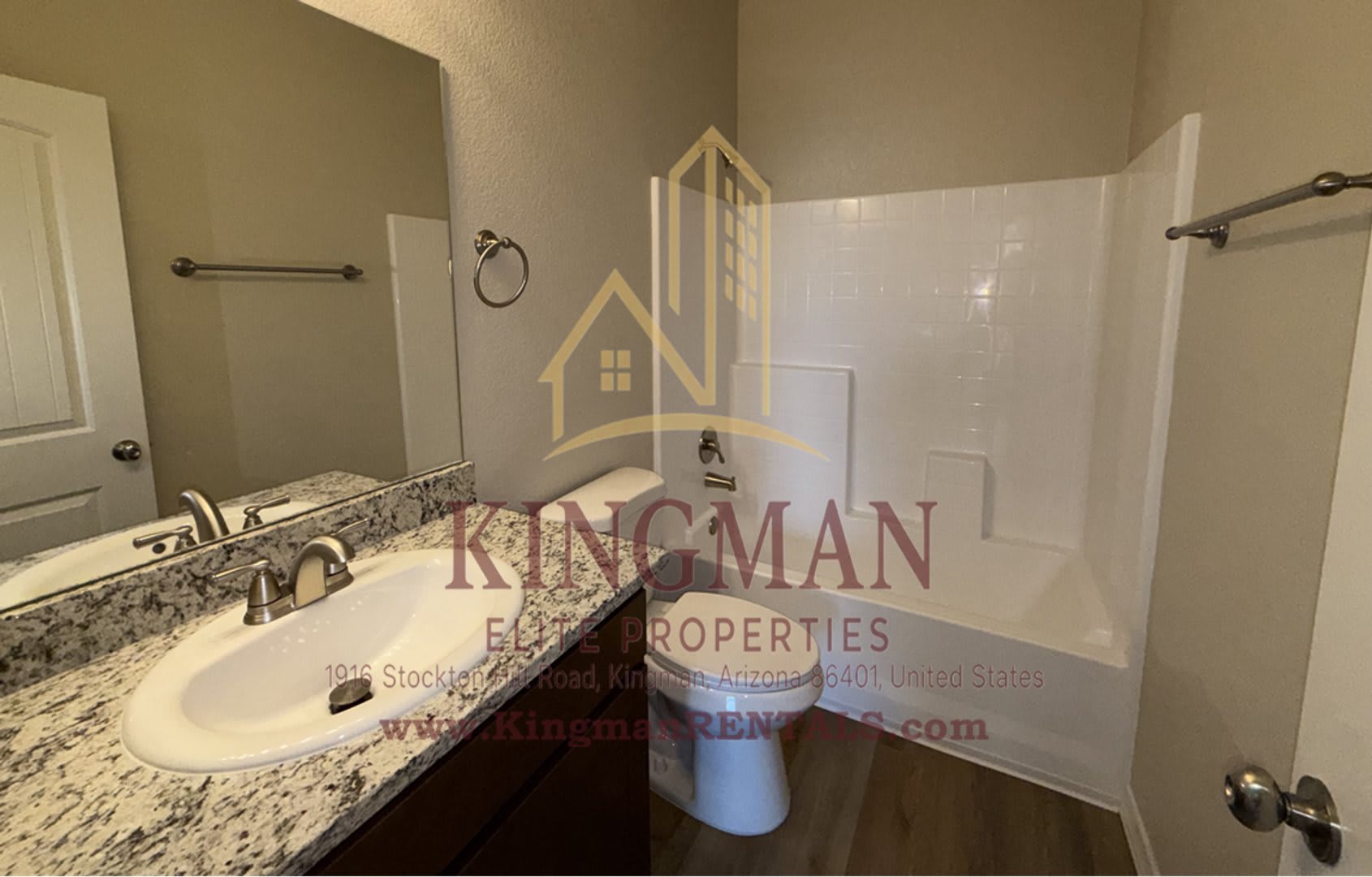 ✨ Brand-New Home with Modern Finishes & Thoughtful Design ✨ – photo 4