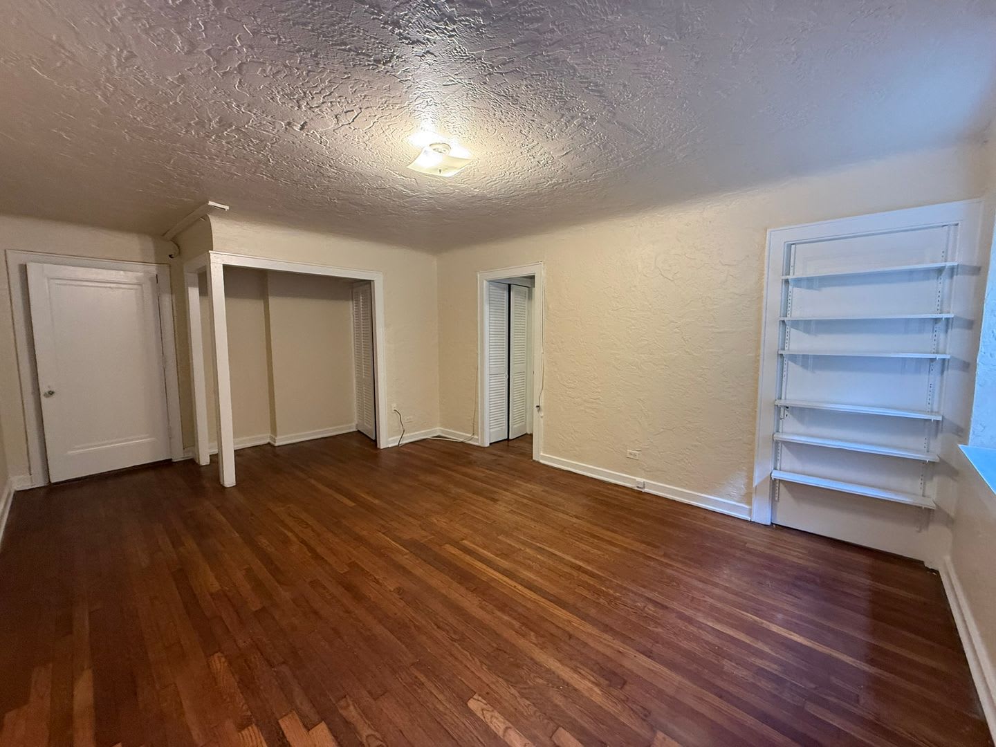 King Edward Annex – photo 1