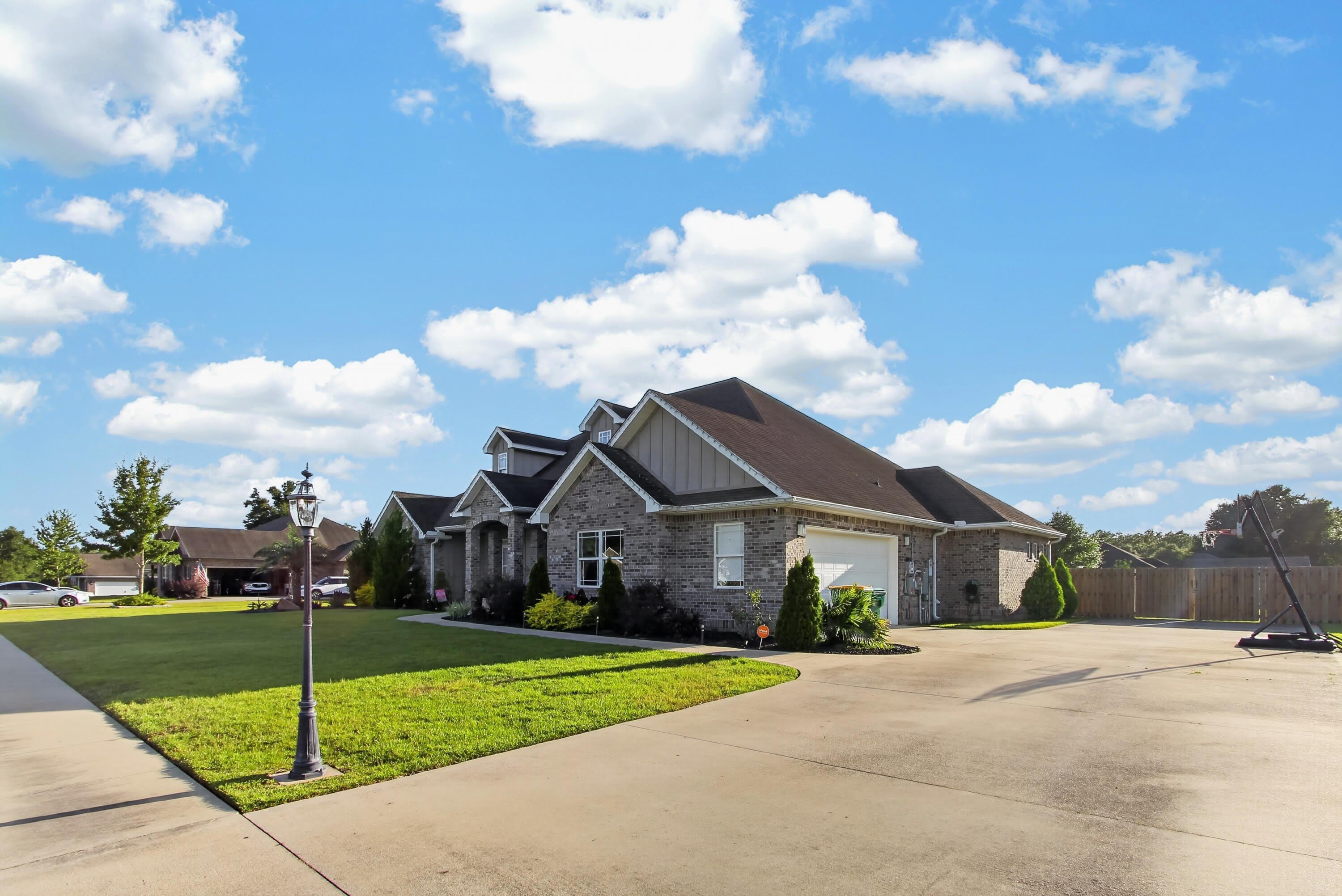 5522 Frontier Drive – photo 3
