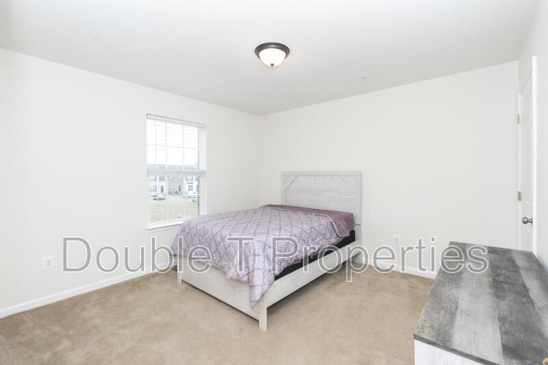 1841 Graymount Way – photo 4