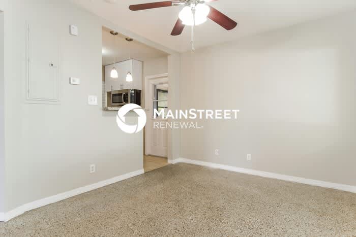 1407 North 57th Avenue – photo 4