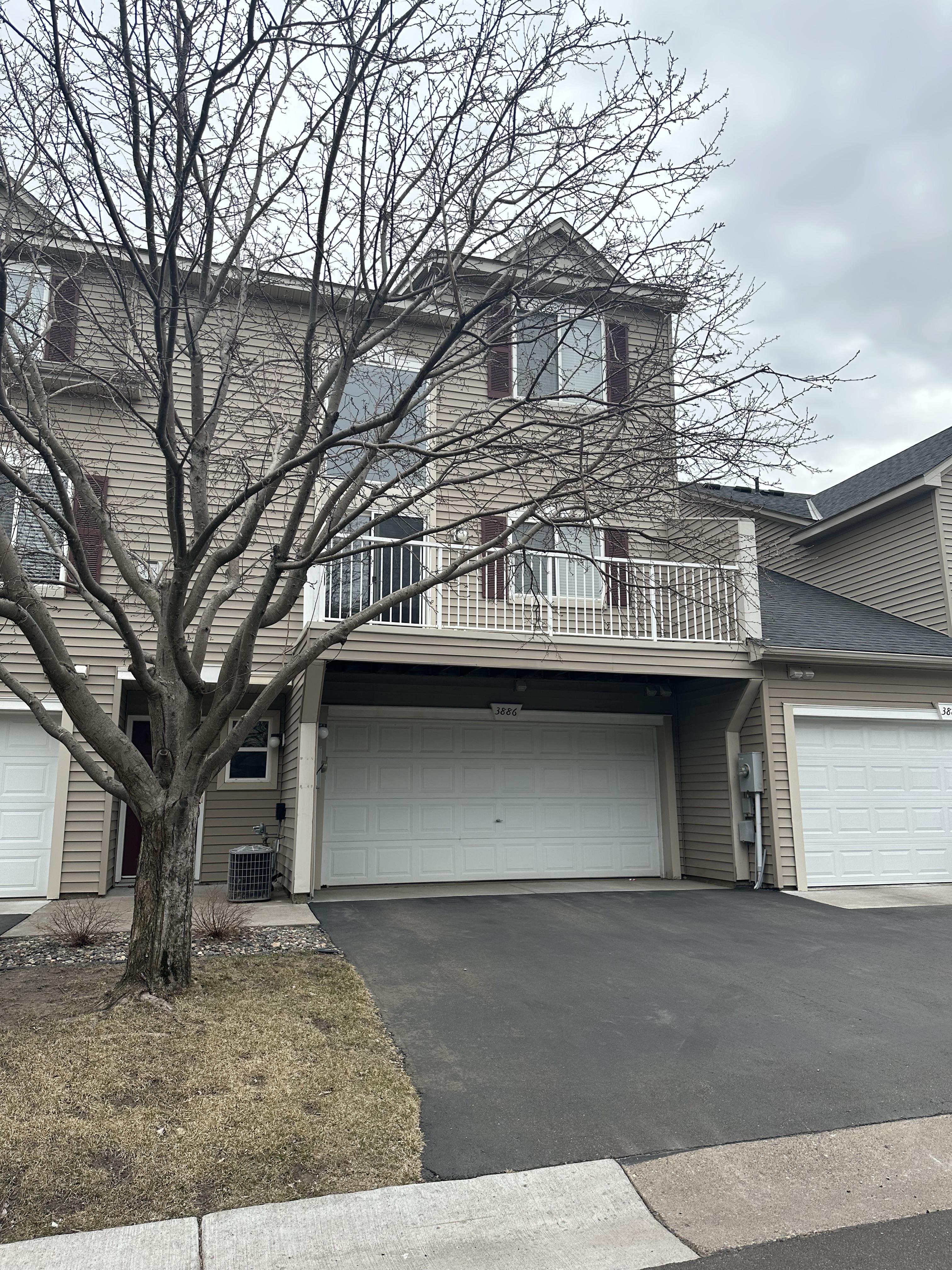 3886 Abercrombie Ln – photo 1