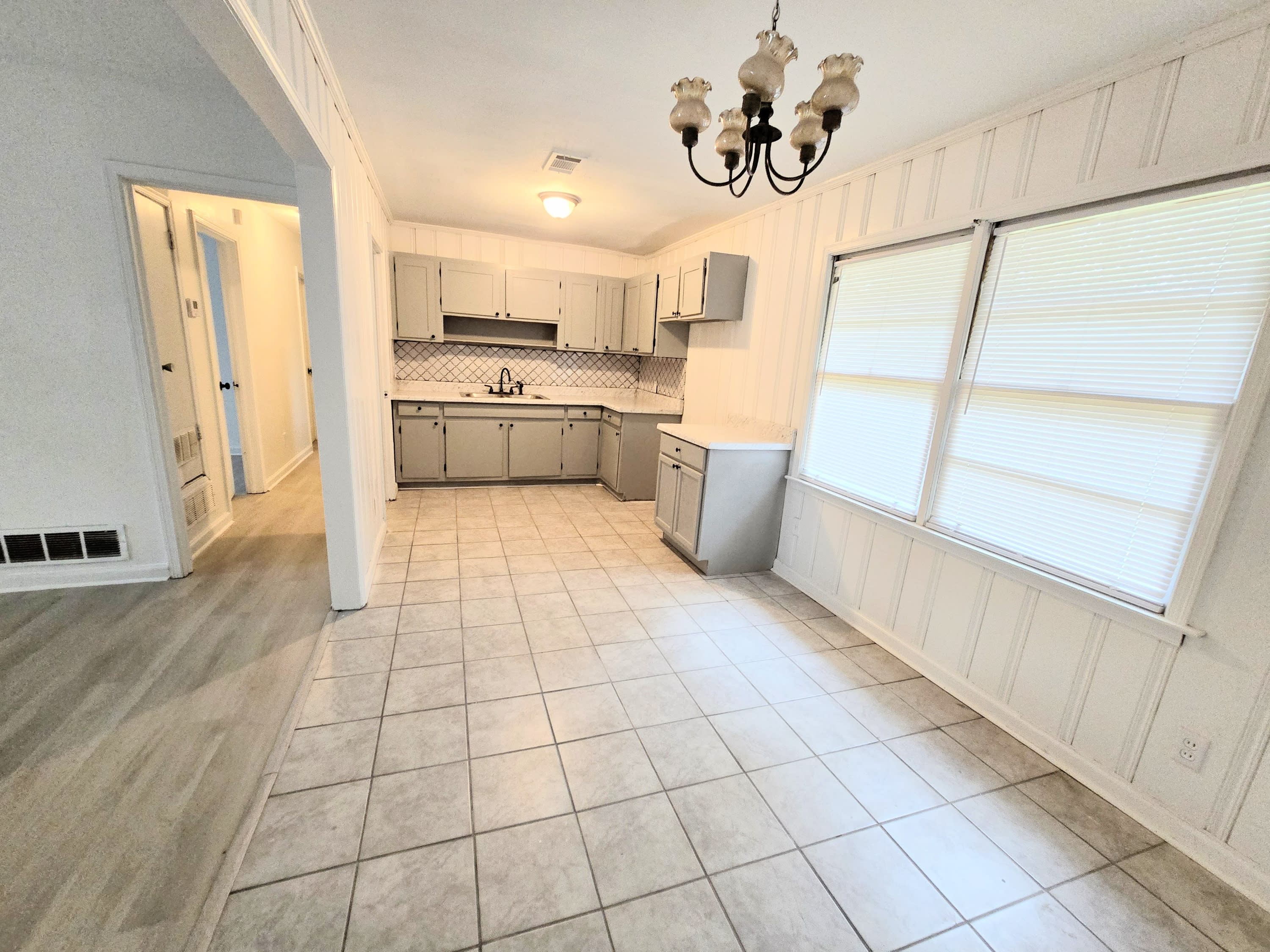 204 West Park AvenueMontgomery – photo 3