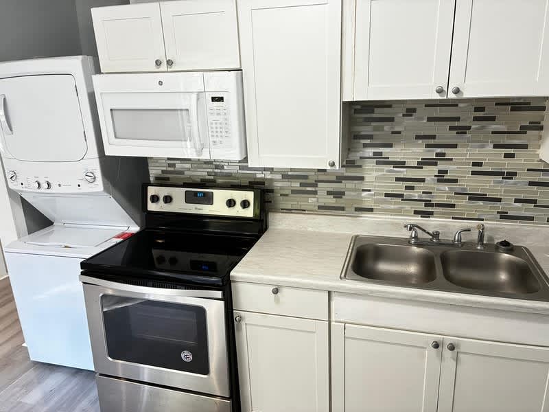 314 Celery Avenue South – photo 3