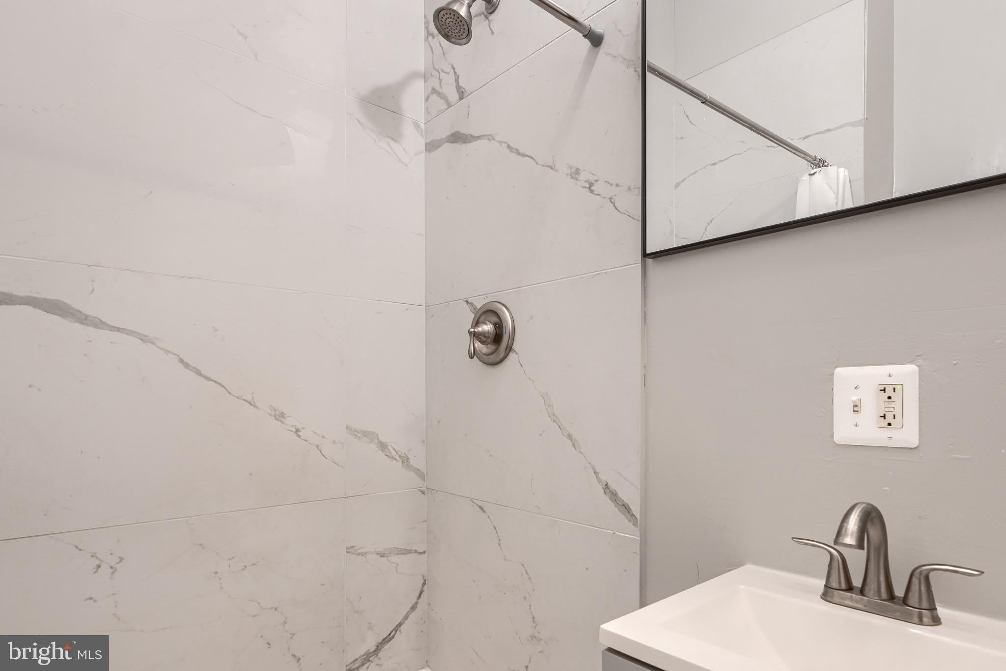 1524 MADISON Avenue – photo 4