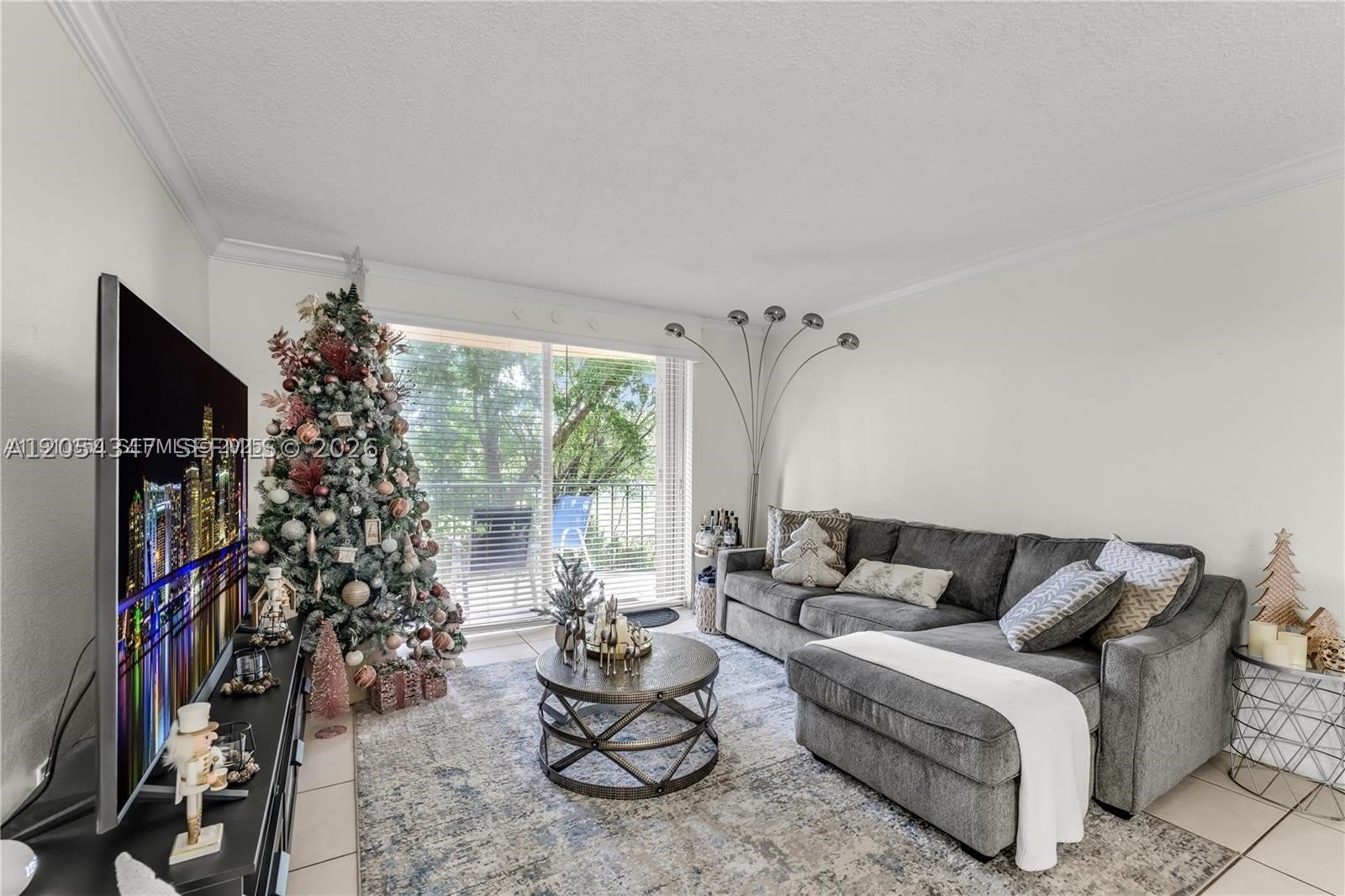 9320 Fontainebleau Blvd – photo 5