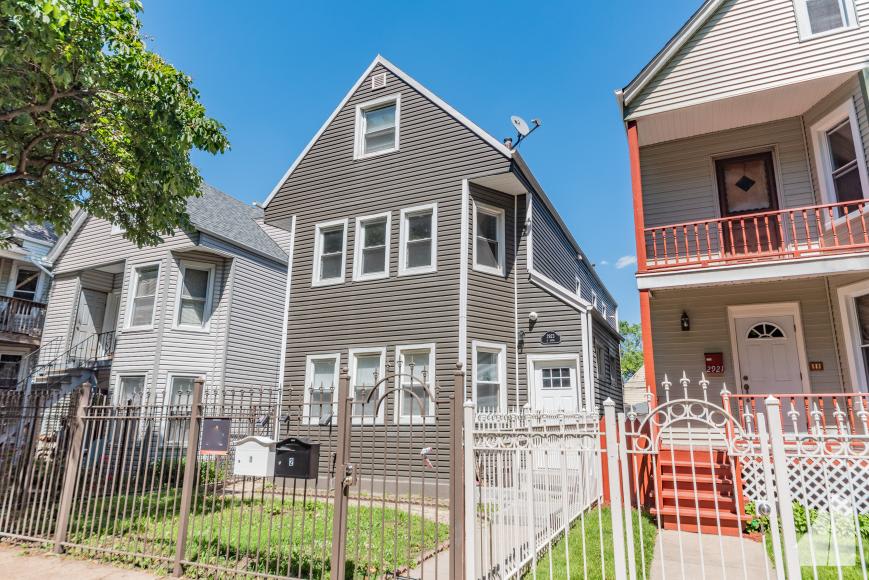 2923 N Avers – photo 1