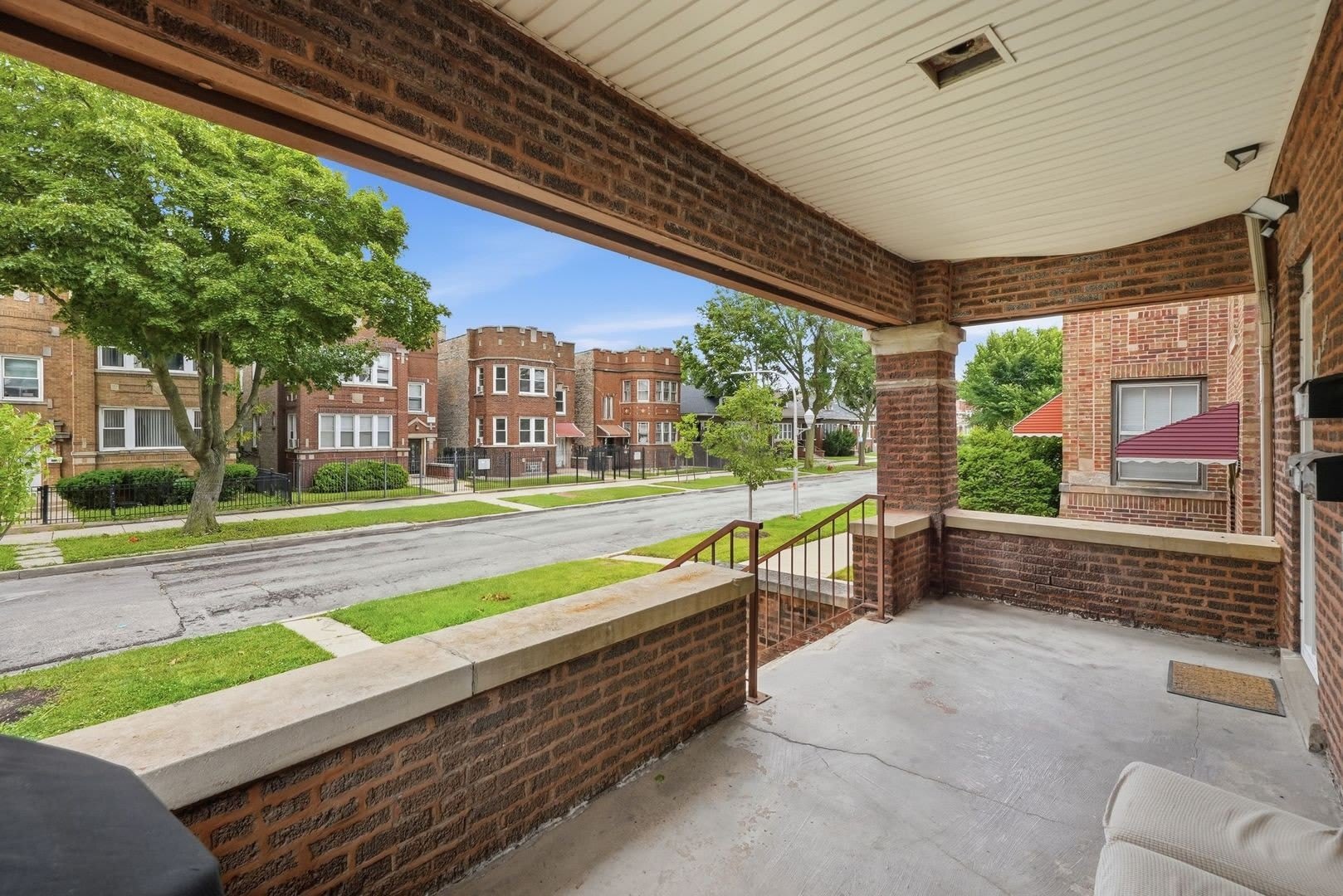 8041 S Laflin Street – photo 4