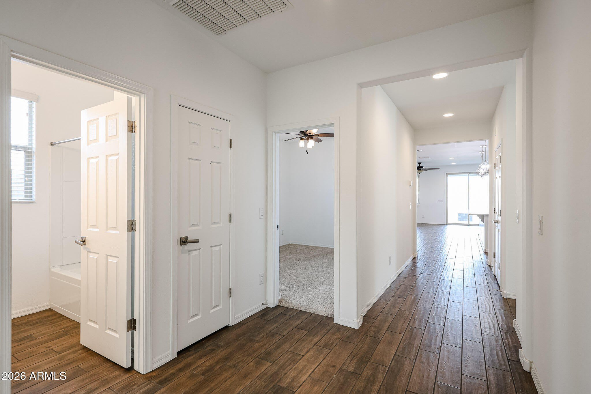 2306 E BRANHAM Lane – photo 5
