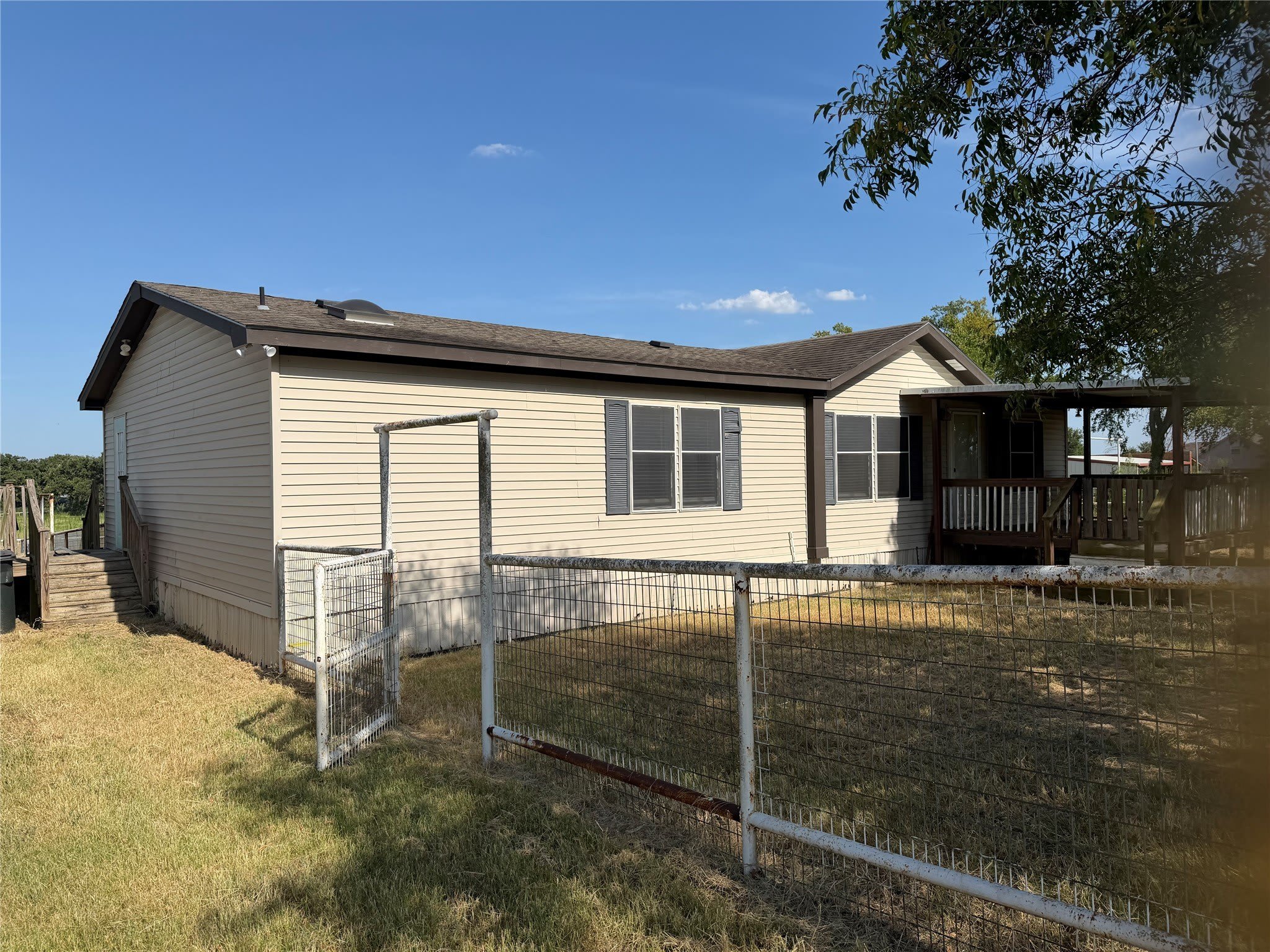 950 Sanders Road – photo 2