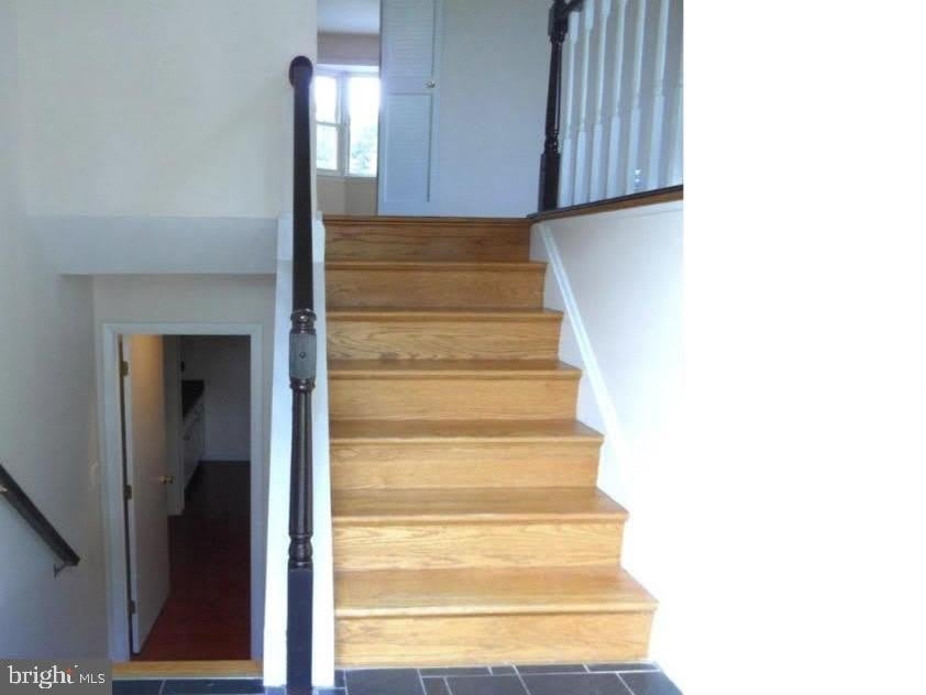 9400 TILLER Drive – photo 4