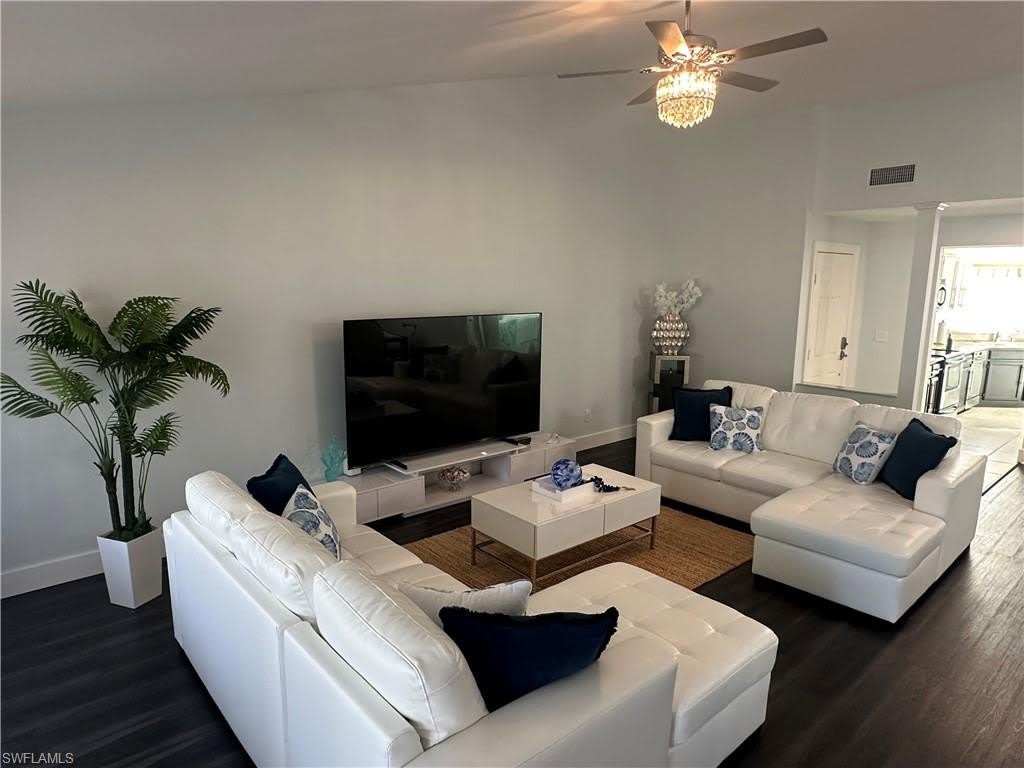 9828 Luna Cir – photo 2