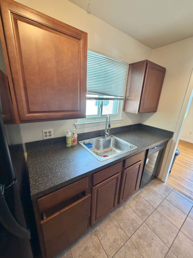 Charming 1-Bedroom Condo in Convenient Fishkill Location – photo 3