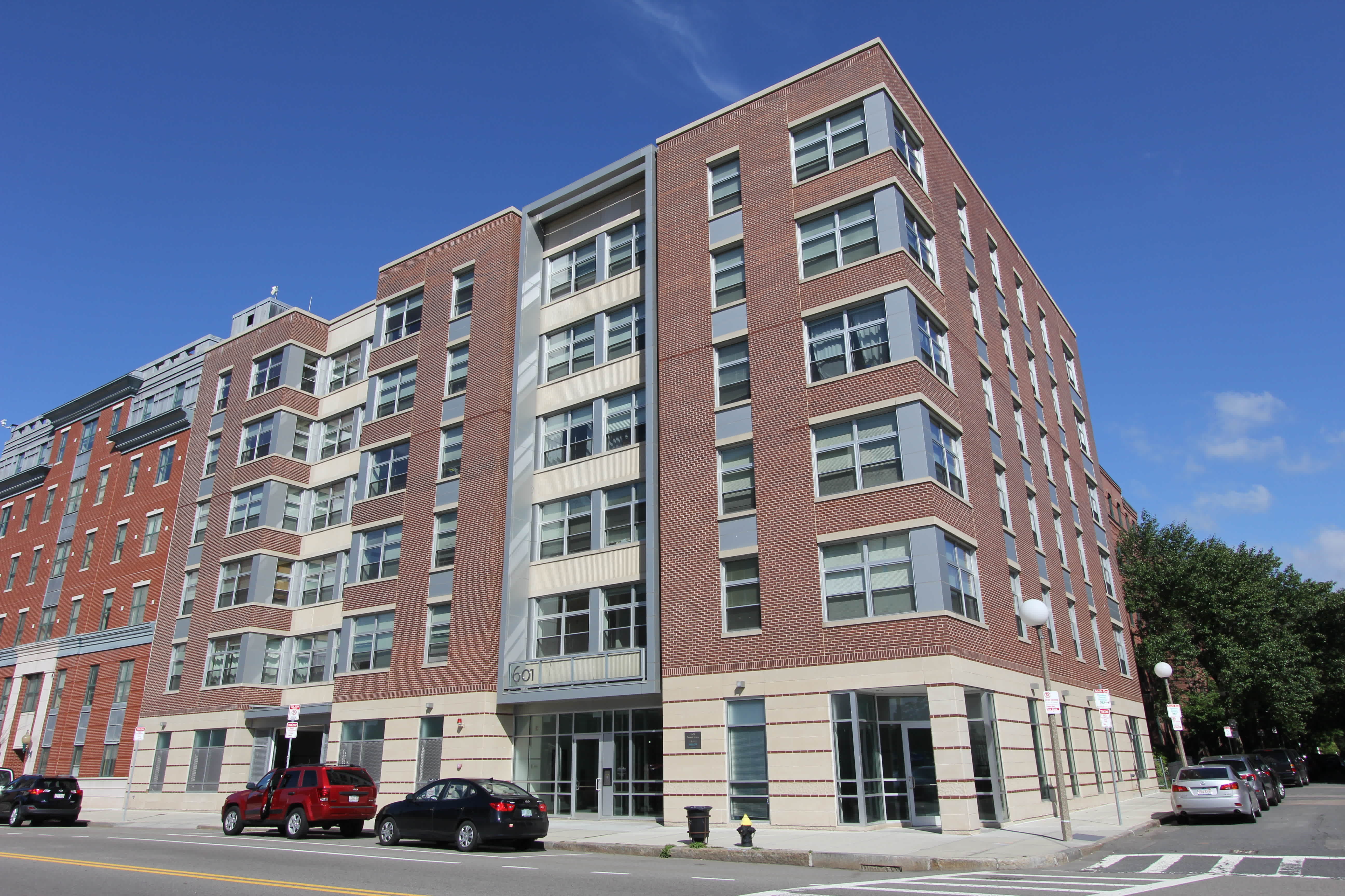 601 Albany – photo 4
