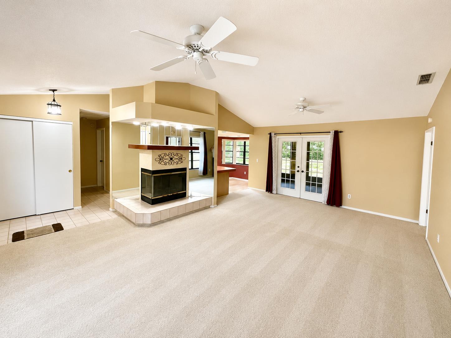 8205 Pagoda Drive – photo 4