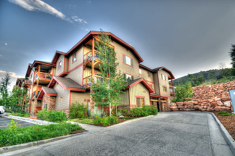Bear Hollow Village-2 Bedroom + Bonus Room-Unfurnished – photo 2