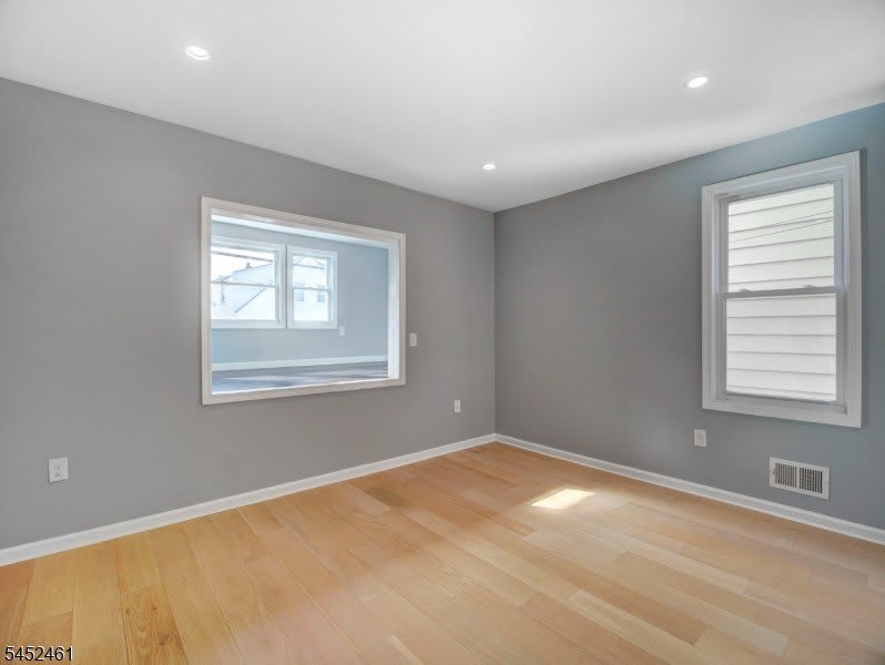 156 Crystal St – photo 2