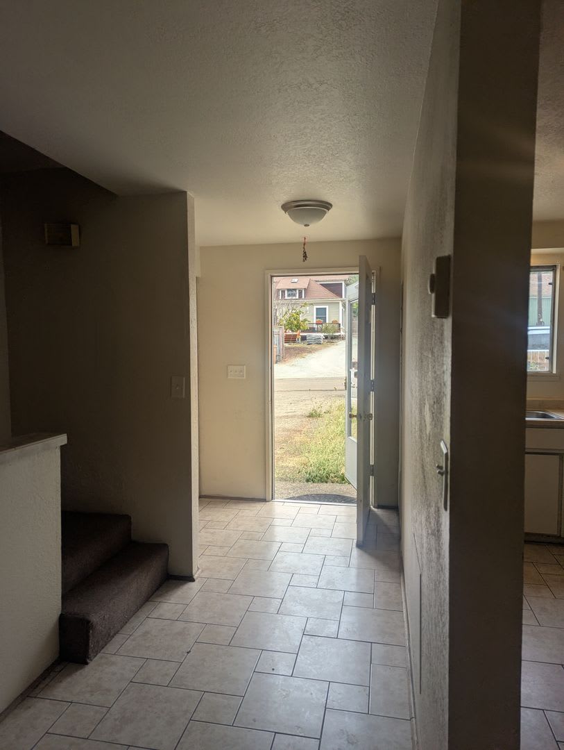 Cure 2 Bd 1 Ba House – photo 2