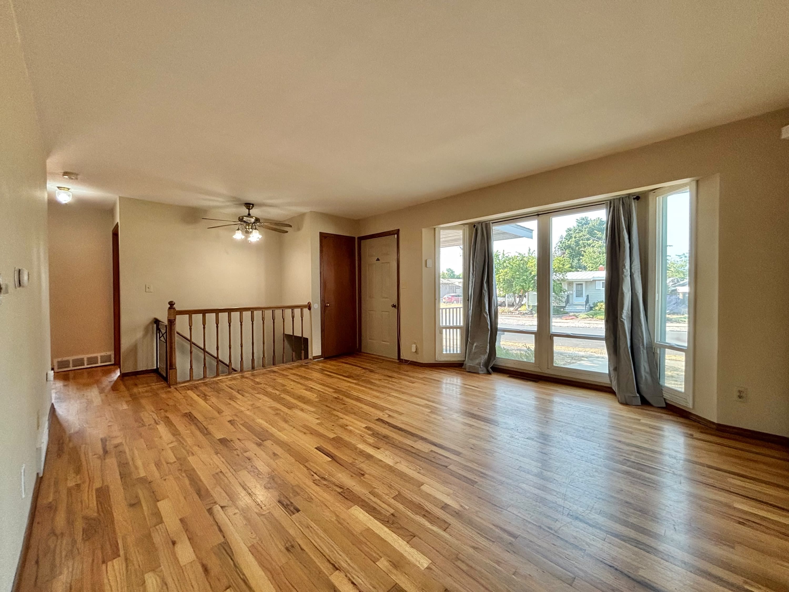 3820 East Carlisle Avenue – photo 4