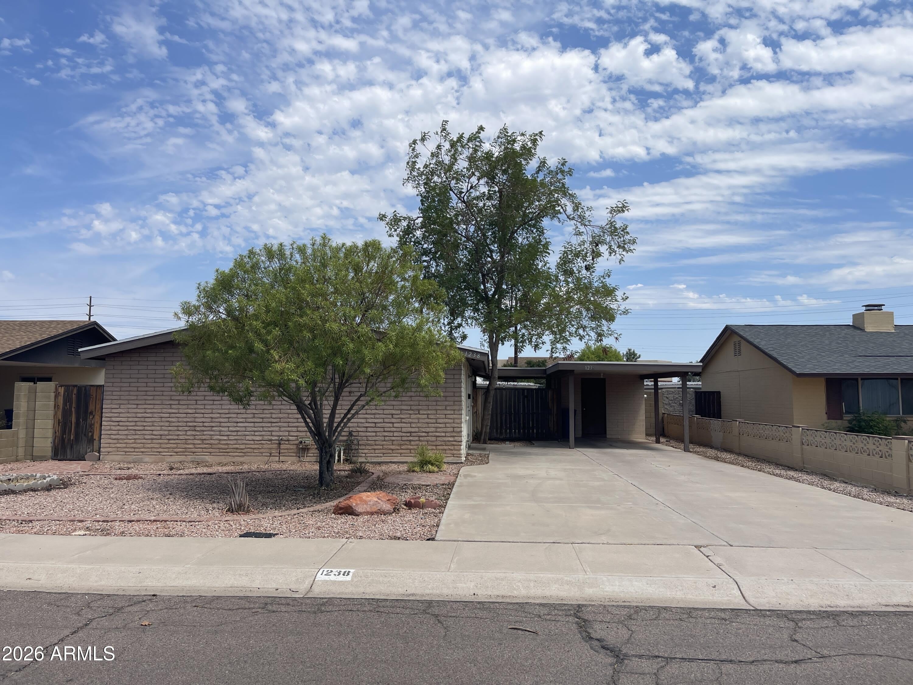 1238 W Malibu Drive – photo 1