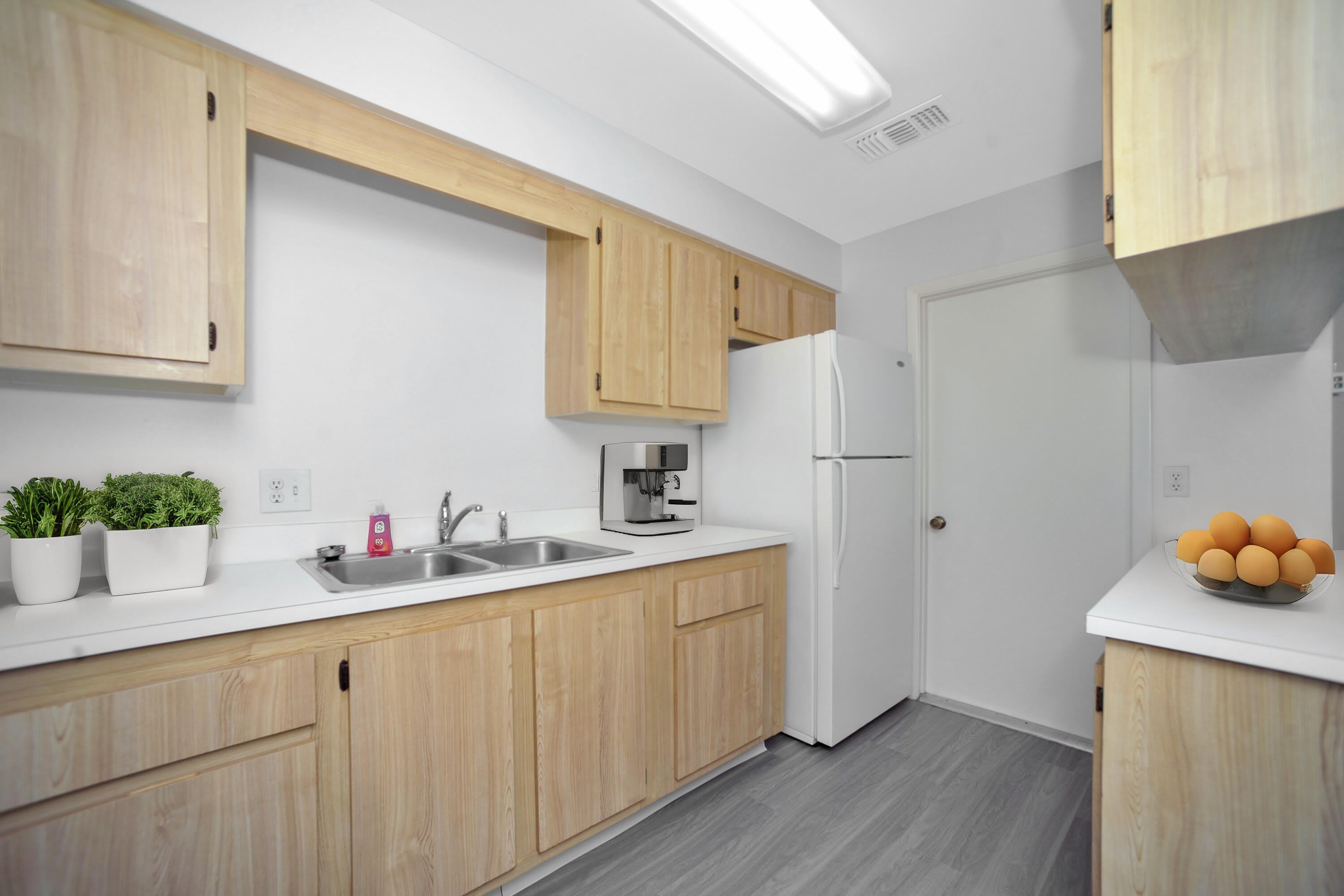 1354 Westover Street – photo 4