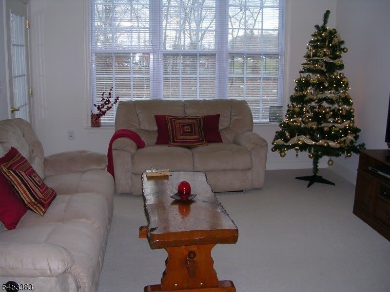1203 Wharton Ct – photo 5