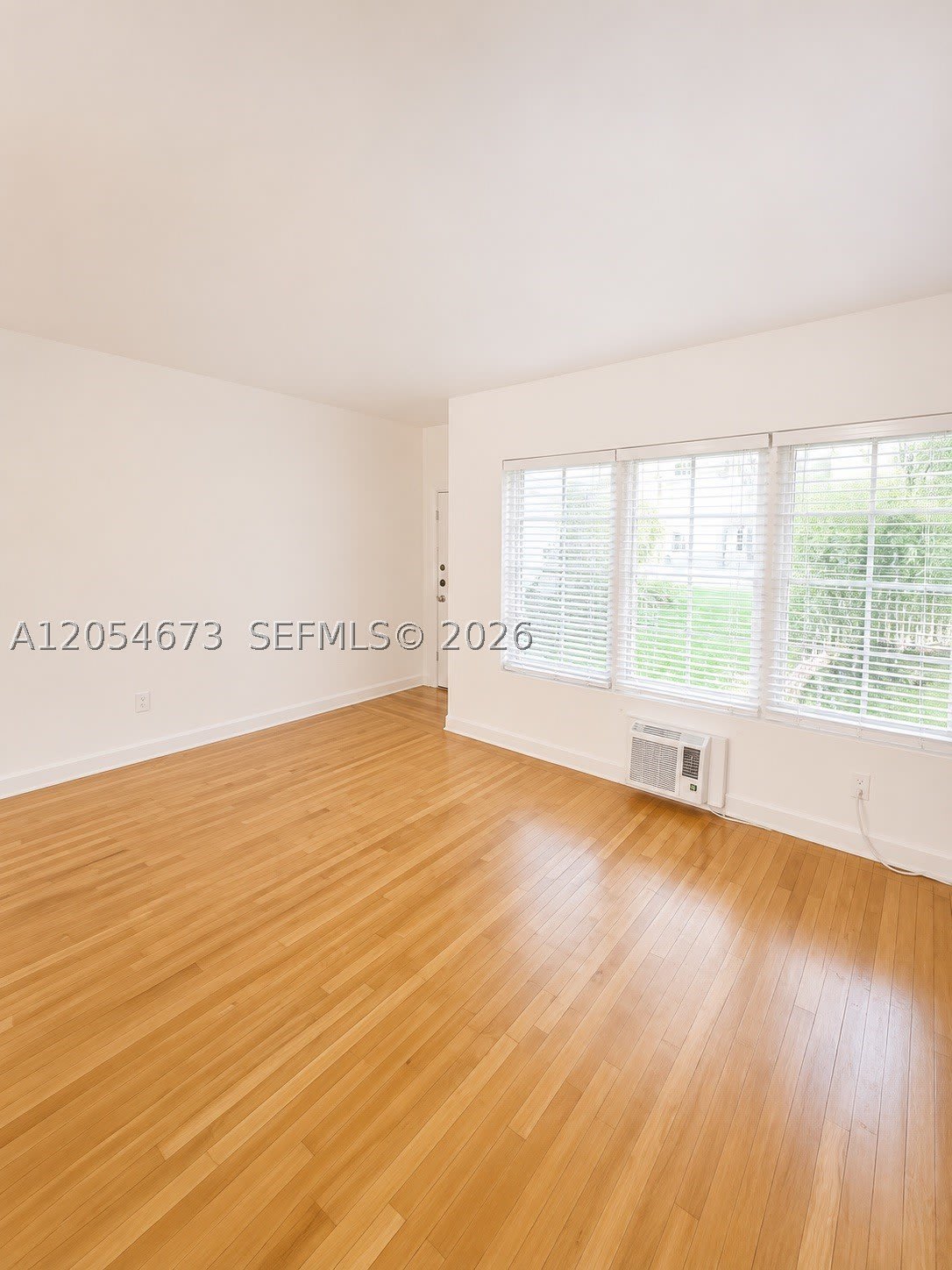 322 25th St – photo 3