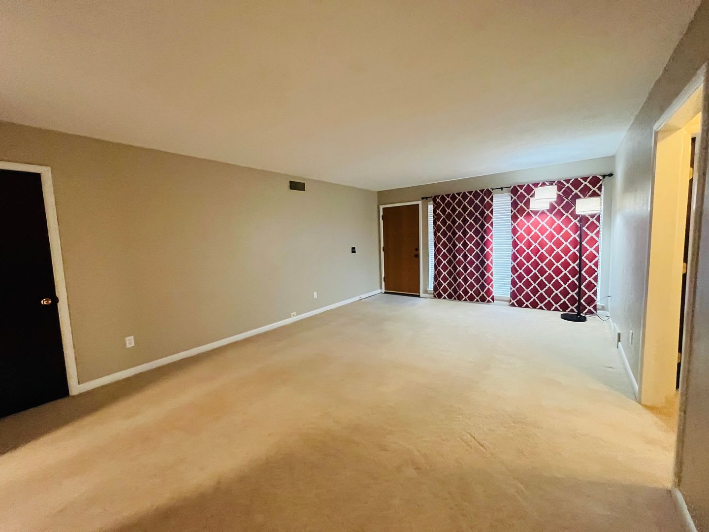 3912 Nw 58th, 3 bed, 1.5 bath, 2 car garage – photo 5