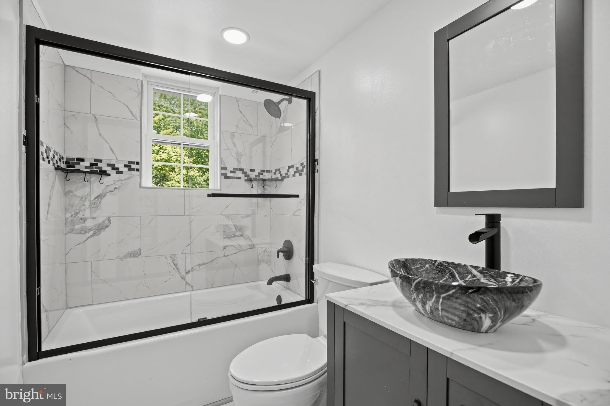 6370 RAYMOND AUGUSTUS Place – photo 4