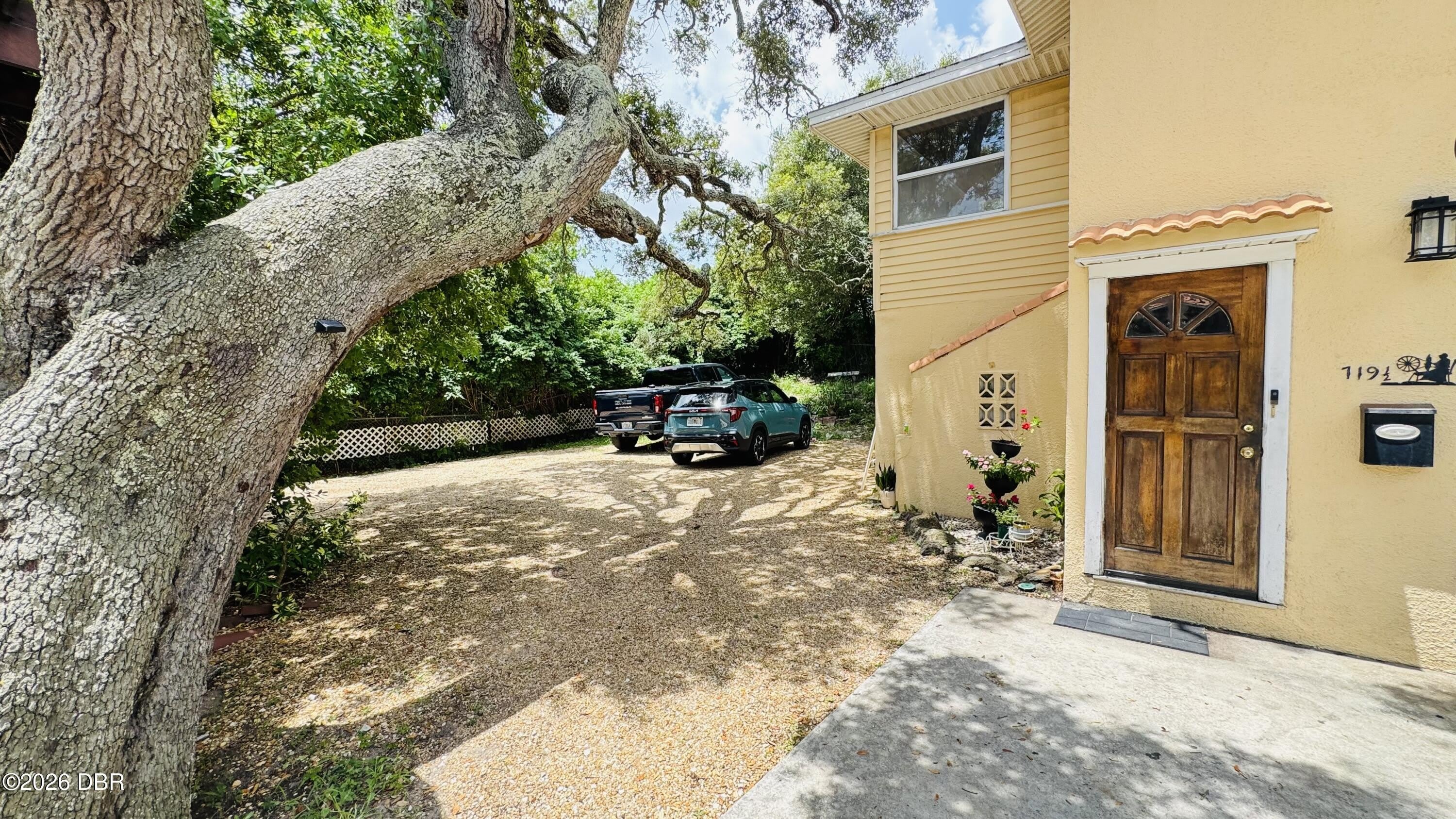 719 N Wild Olive Avenue – photo 3