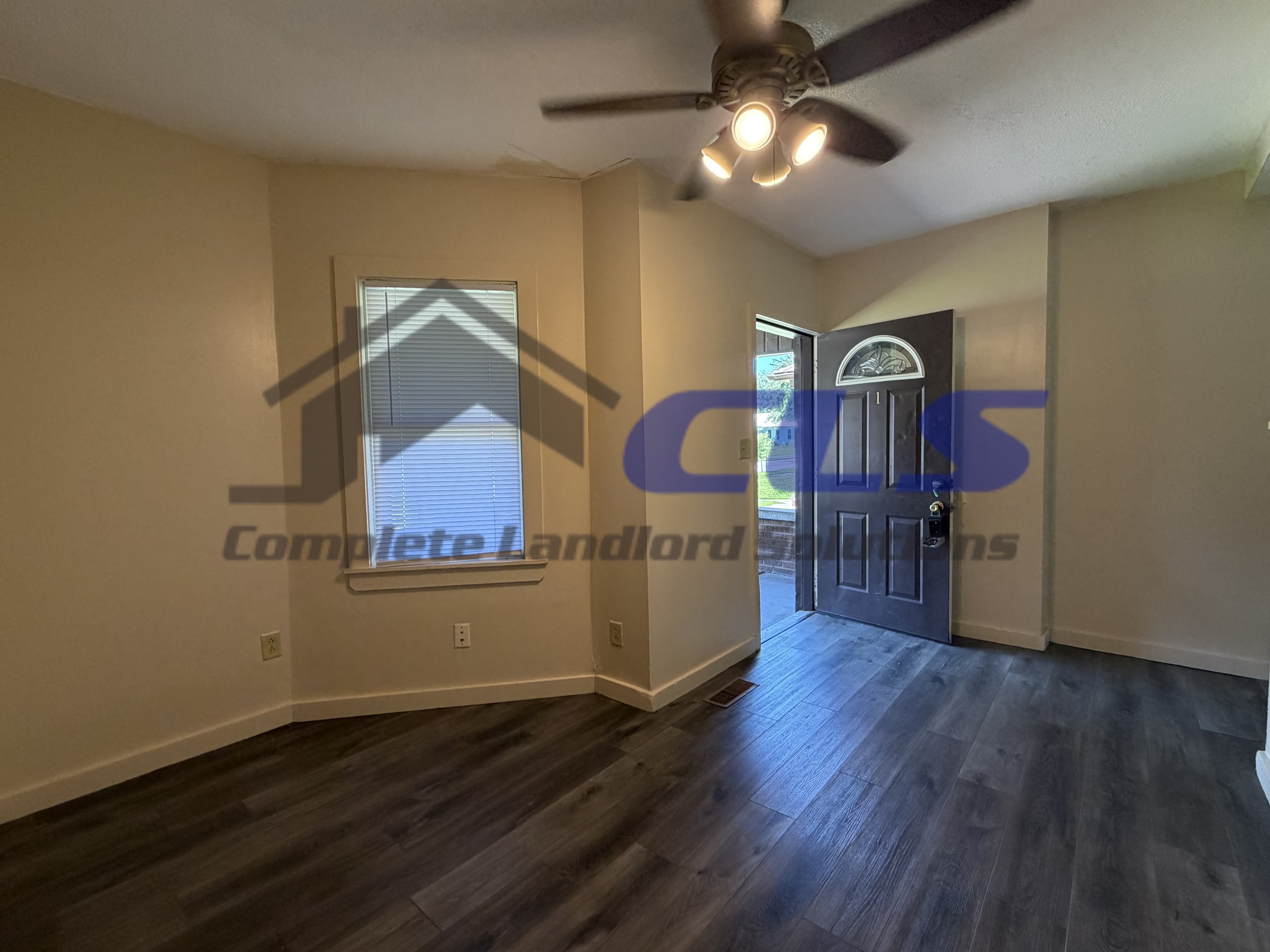 1362 Chestnut Street – photo 1