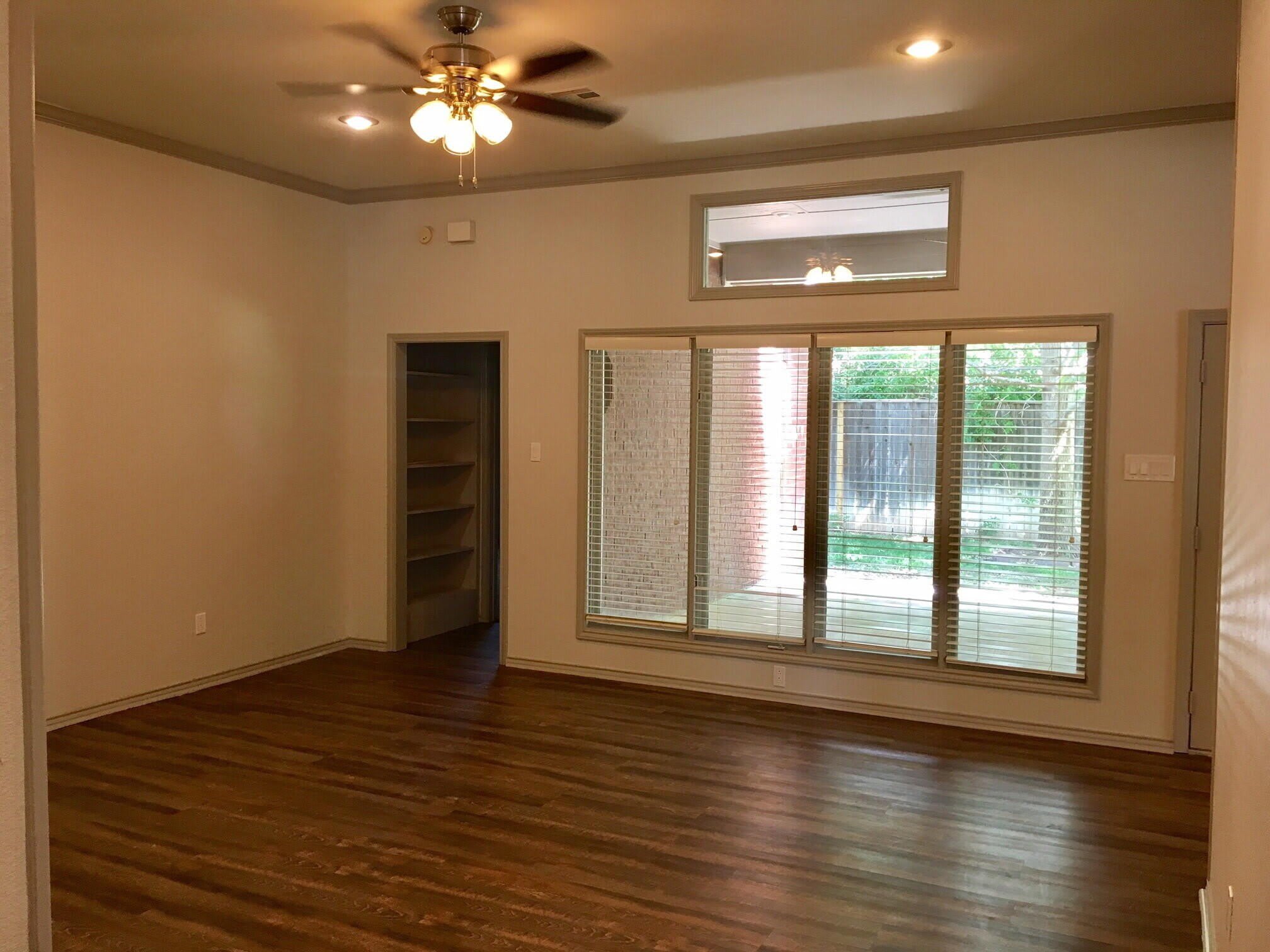 8306 Elkhart Avenue – photo 4