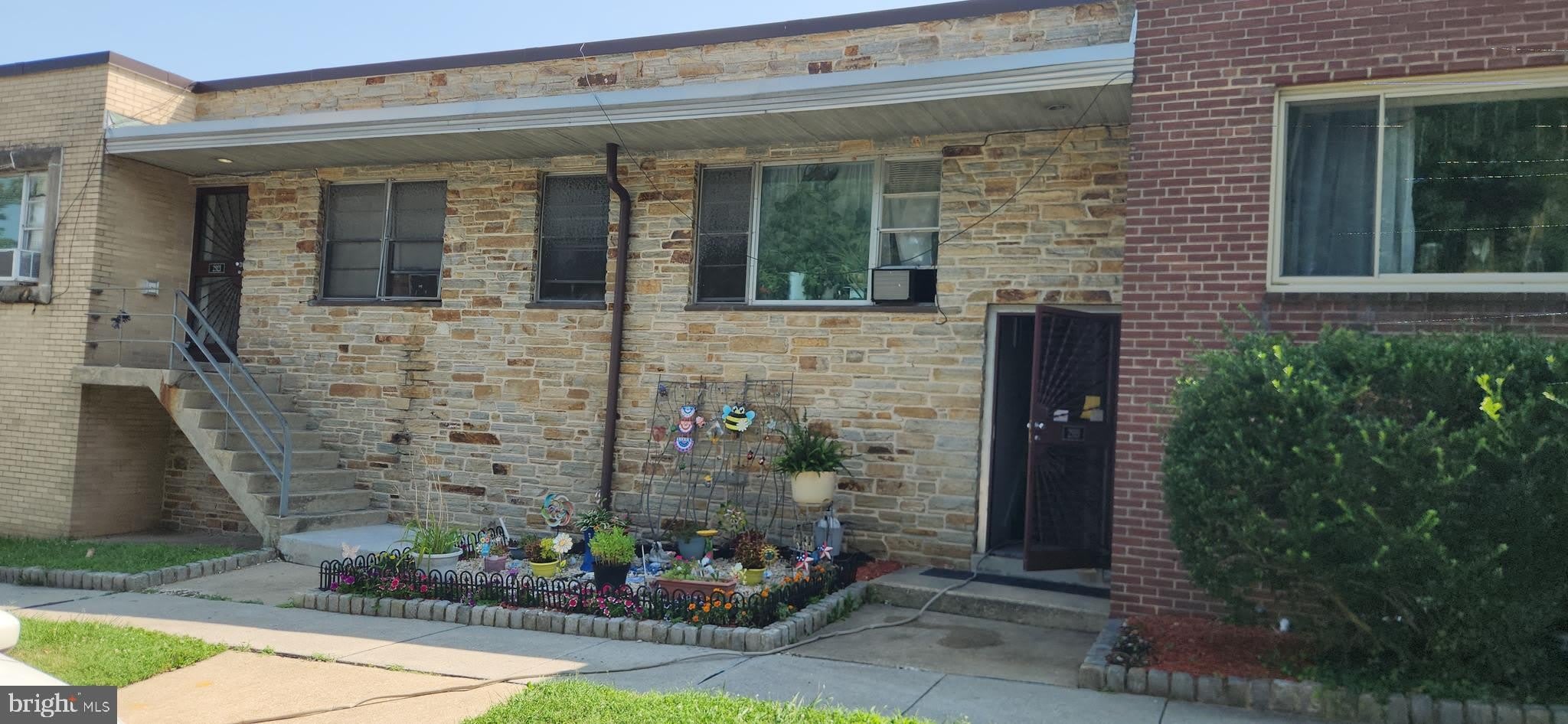 2919 ALVARADO Square – photo 3