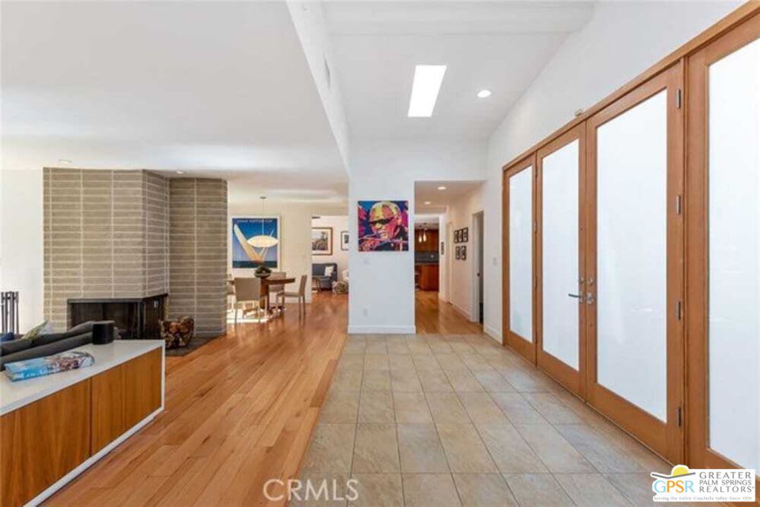 22526 Friar Street – photo 1