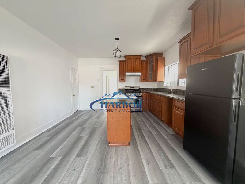 645 W 15Th Street – photo 5