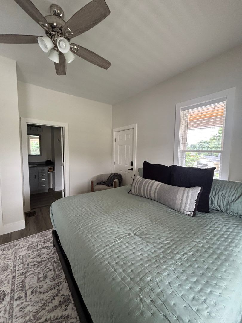 Charming 1BR Duplex in Schuylerville – photo 3