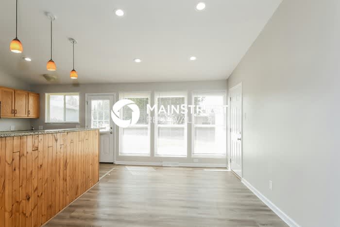 2208 Hudson Drive – photo 5