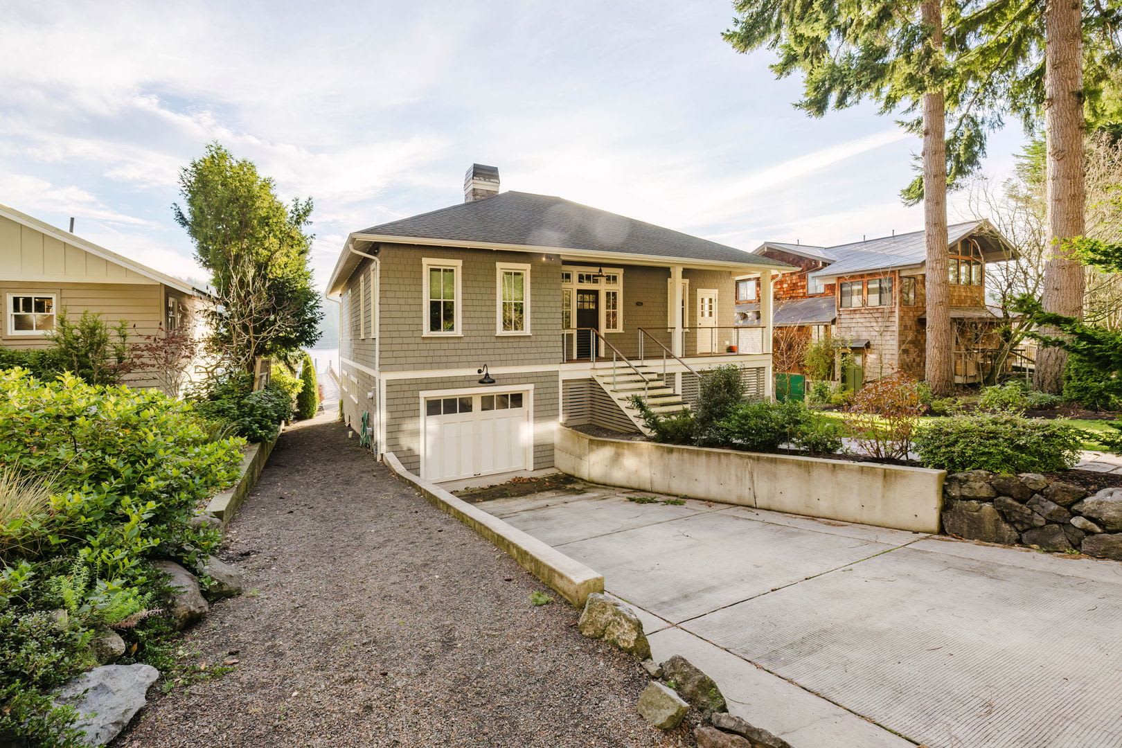 Impeccable Low Bank Bainbridge Waterfront Home With Private Dock – photo 5