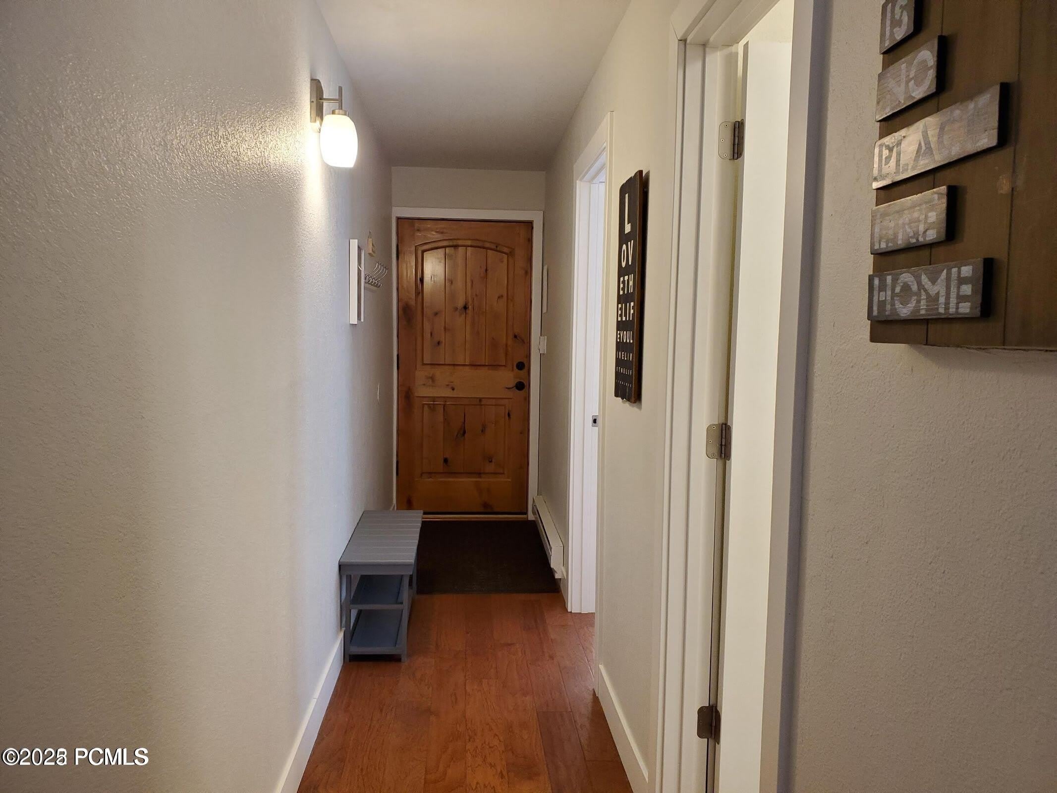 1530 Empire Avenue – photo 3